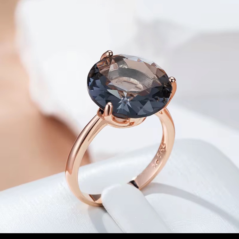 585/14k Rose Gold And Smoky Grey Blue Quartz Stone Ring